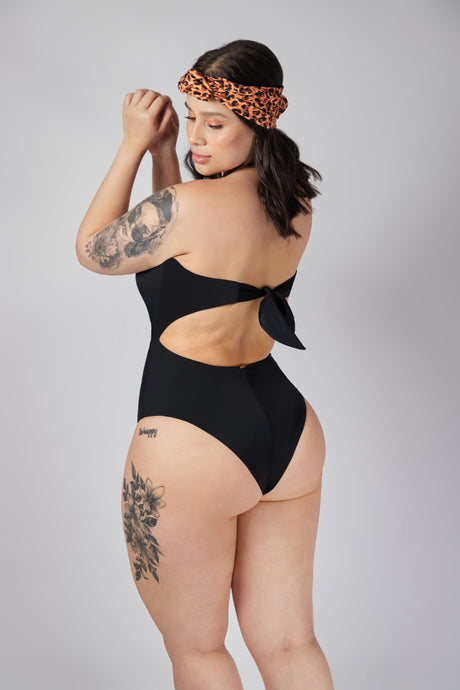 Traje de baño para broncear espalda