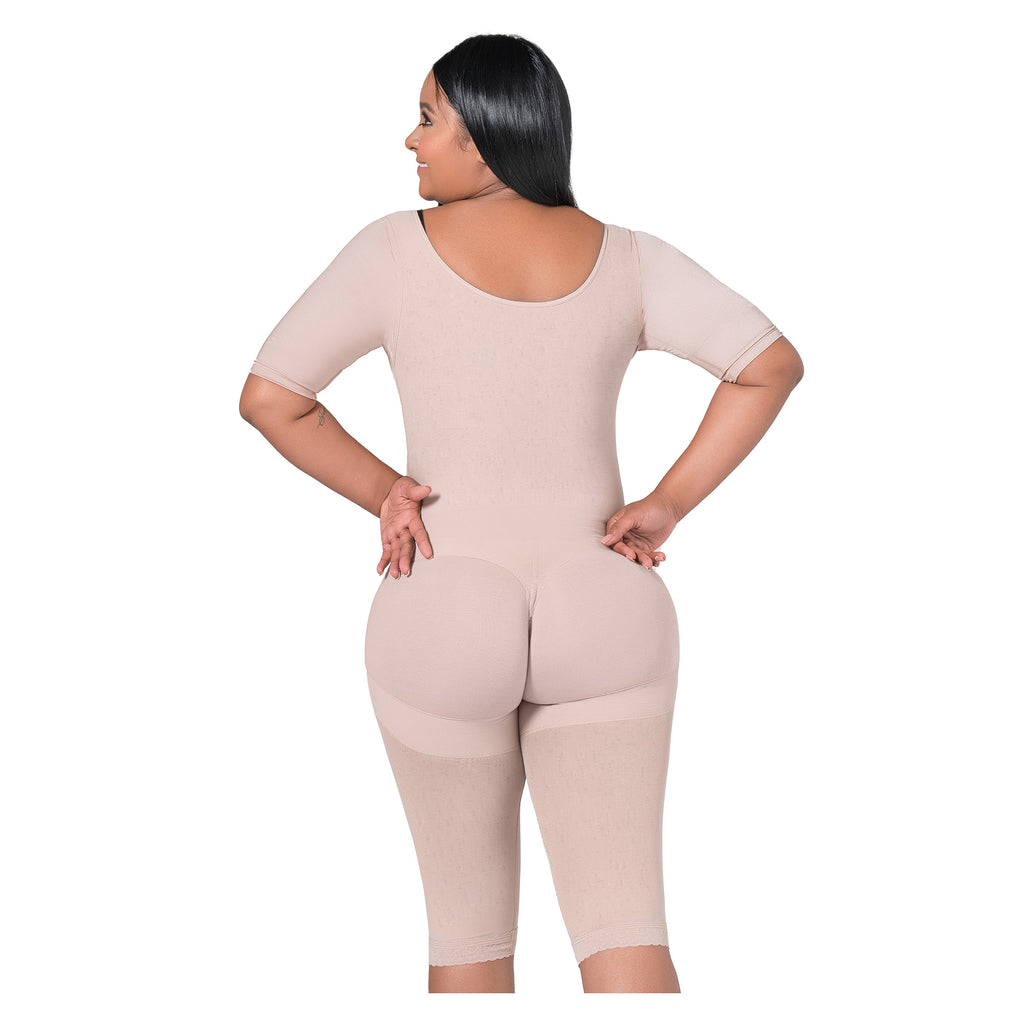 Pagar en cuotas sin interés una faja Larga con Mangas y moldeo 022891 de Fajitex, disponible en PaoPink.