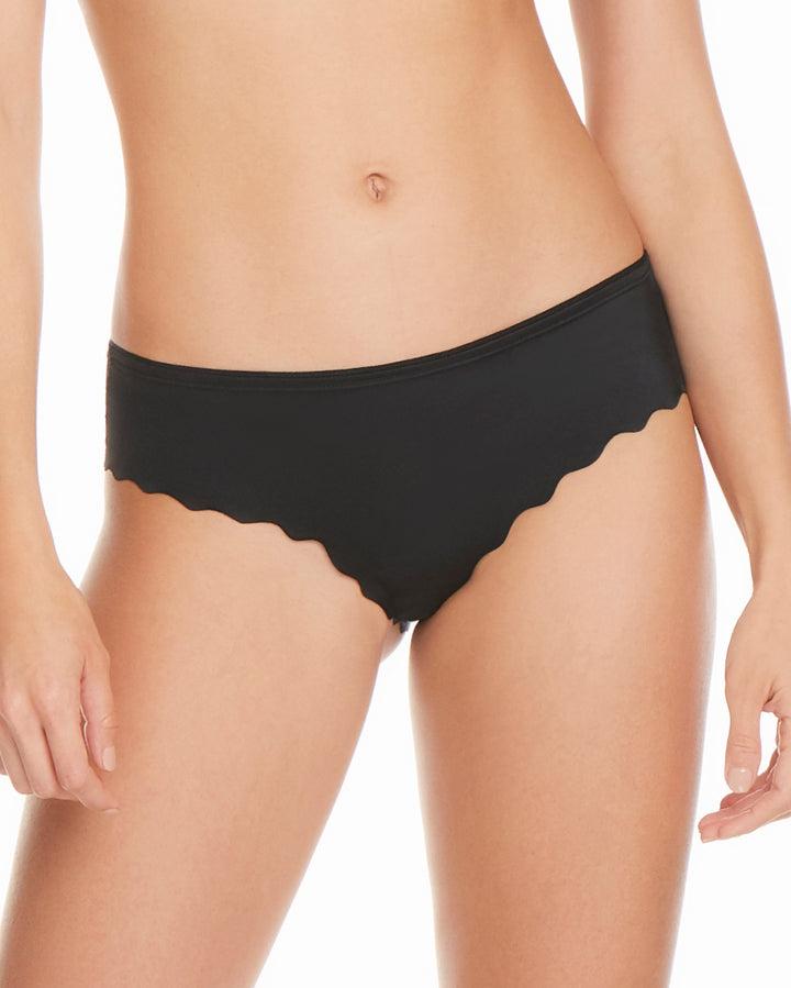 Pantaleta Negra Tiro Bajo en Encaje con transperencia en la parte posterior