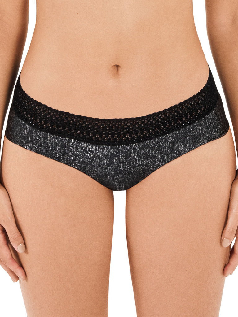Pantaleta Negra Colombiana 